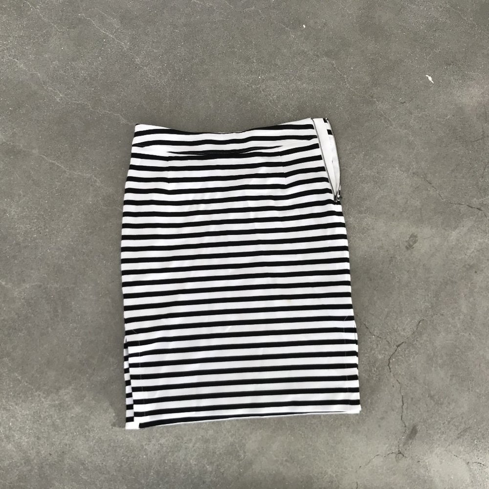 Banana Republic Stripped Skirt